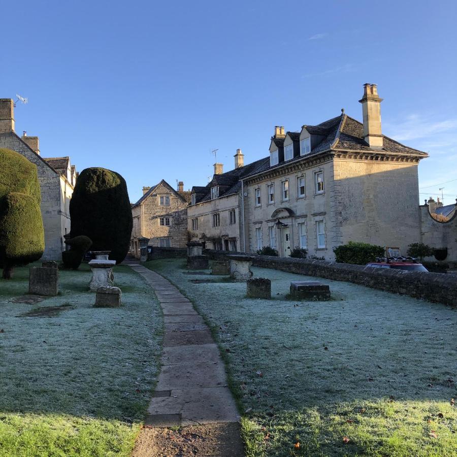 Cotswold Lodge เพนส์วิค ภายนอก รูปภาพ