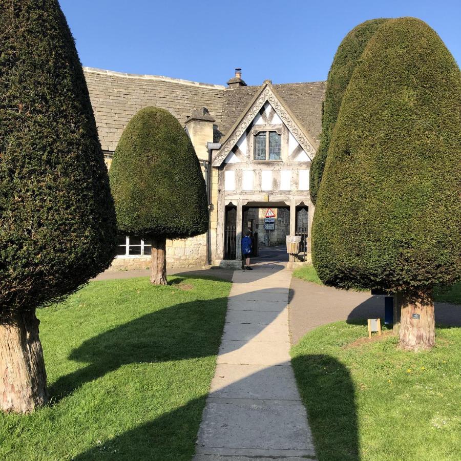 Cotswold Lodge เพนส์วิค ภายนอก รูปภาพ